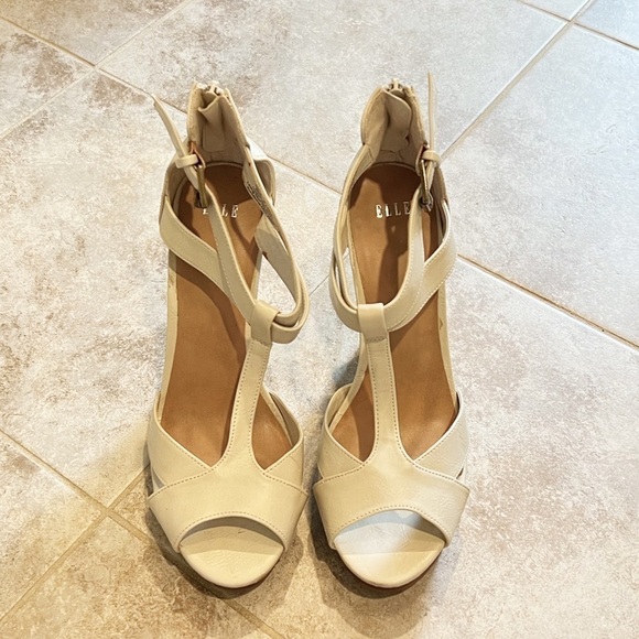 Elle Ivory Brie platform t strap wedge sandals size 9 - Picture 2 of 10